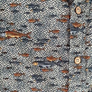 Dirty Laundry Novelty Fish Print Short Sleeve Button Up | Size Small